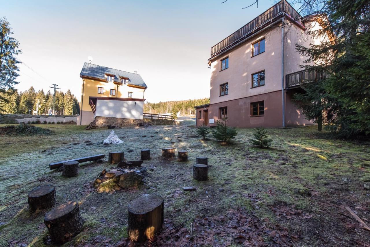 Apartmány Domino Železná Ruda Exterior foto